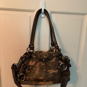 B. Makowsky Handbag